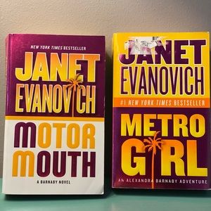 Janet Evanovich Book Lot Motor Mouth and Metro Girl Set of two softcover books